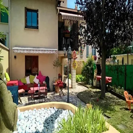 Villa Maison Bezons: Confort & Jardin Bezons