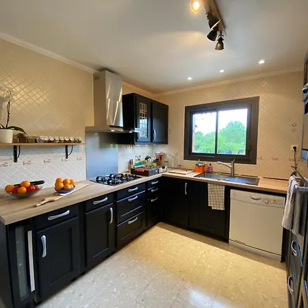 Maison Bezons: Confort & Jardin Villa